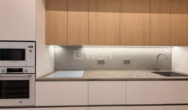 Resale - Apartment / flat - Torrevieja - Playa del Cura
