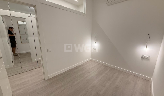 Resale - Apartment / flat - Torrevieja - Playa del Cura