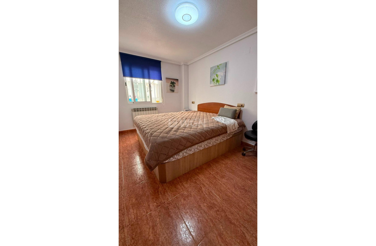 Odsprzedaż - Bungalow - Torrevieja - La Mata