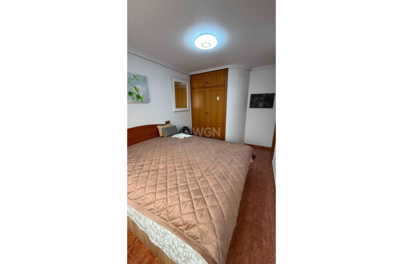 Odsprzedaż - Bungalow - Torrevieja - La Mata