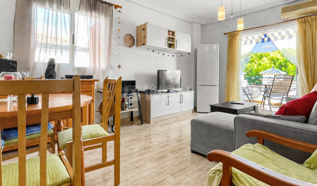 Resale - Apartment / flat - Mil Palmeras - Costa Blanca