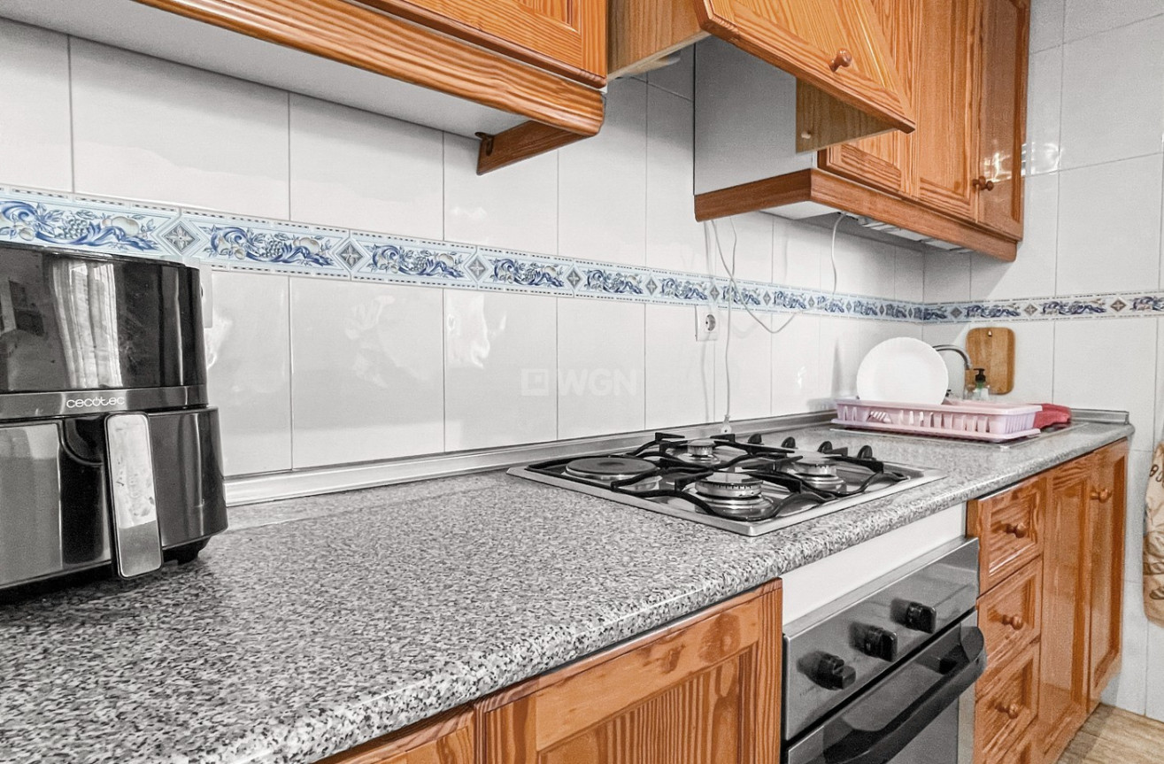 Resale - Apartment / flat - Mil Palmeras - Costa Blanca