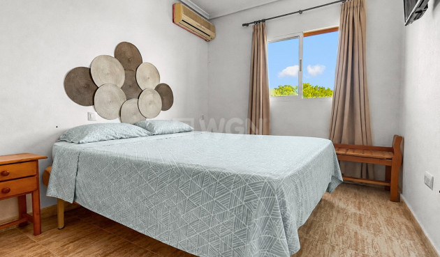 Resale - Apartment / flat - Mil Palmeras - Costa Blanca