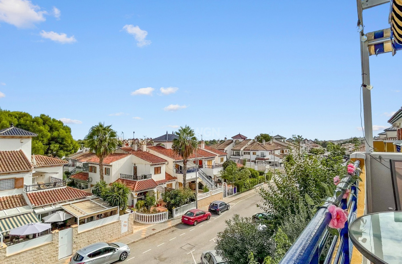 Resale - Apartment / flat - Mil Palmeras - Costa Blanca