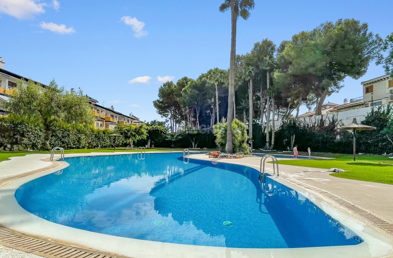 Resale - Apartment / flat - Mil Palmeras - Costa Blanca