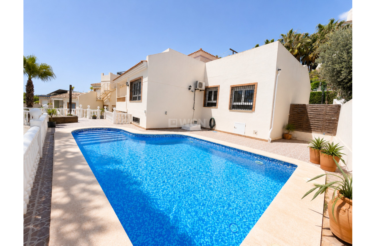 Wiederverkauf - Villa - Orihuela Costa - Costa Blanca