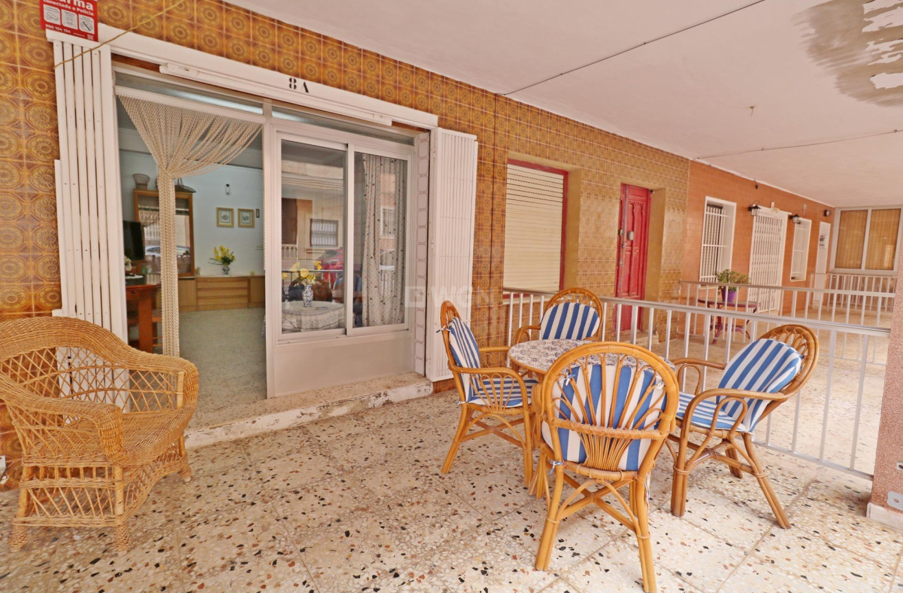 Resale - Apartment / flat - Torrevieja - La Mata Pueblo