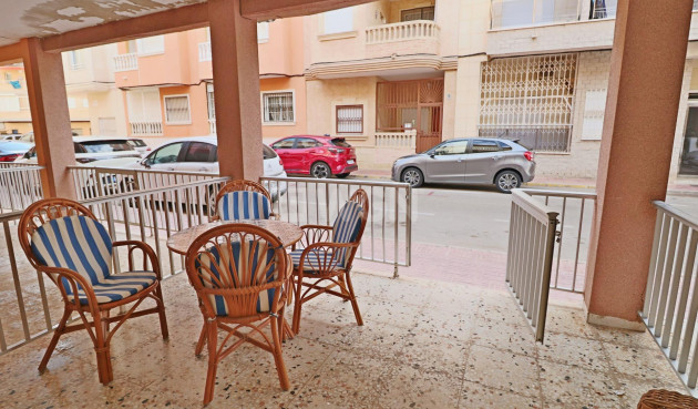 Resale - Apartment / flat - Torrevieja - La Mata Pueblo