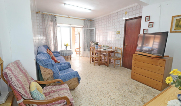 Resale - Apartment / flat - Torrevieja - La Mata Pueblo