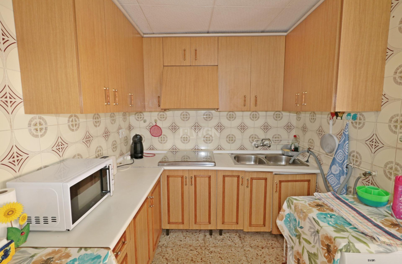 Resale - Apartment / flat - Torrevieja - La Mata Pueblo