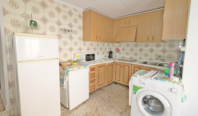 Resale - Apartment / flat - Torrevieja - La Mata Pueblo
