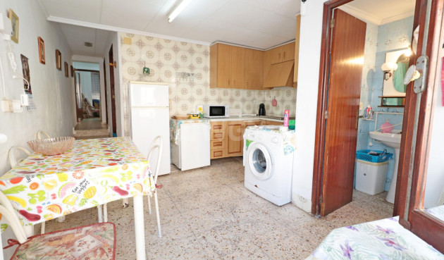 Resale - Apartment / flat - Torrevieja - La Mata Pueblo