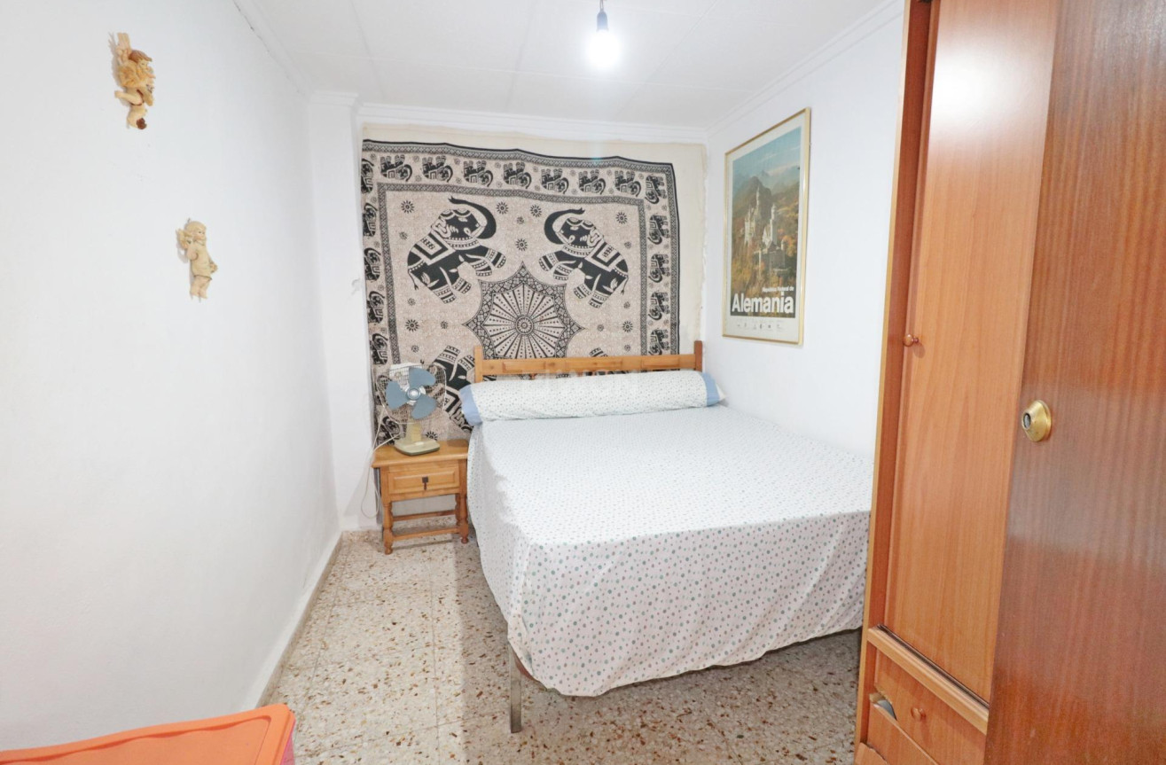 Resale - Apartment / flat - Torrevieja - La Mata Pueblo