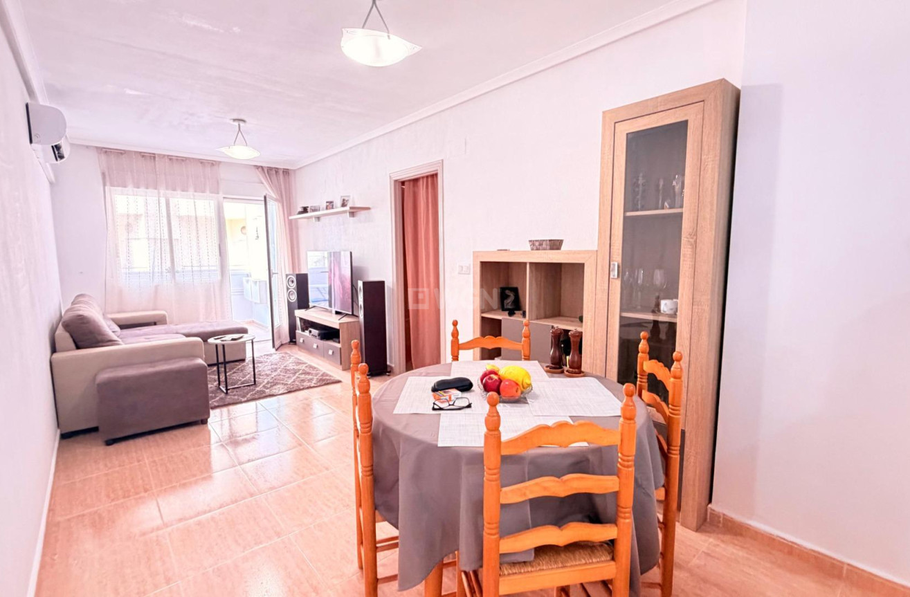 Resale - Apartment / flat - Torrevieja - Centro - Muelle Pesquero