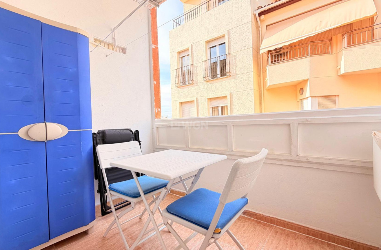Resale - Apartment / flat - Torrevieja - Centro - Muelle Pesquero