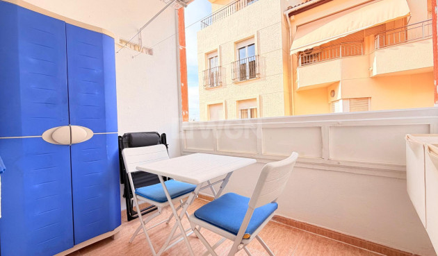 Resale - Apartment / flat - Torrevieja - Centro - Muelle Pesquero