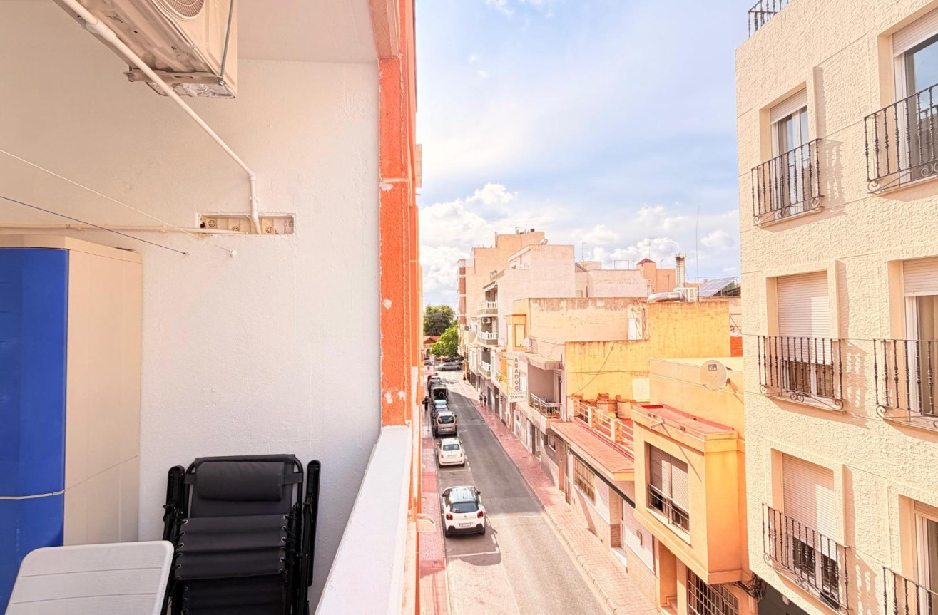 Resale - Apartment / flat - Torrevieja - Centro - Muelle Pesquero