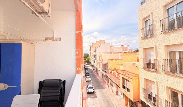 Resale - Apartment / flat - Torrevieja - Centro - Muelle Pesquero