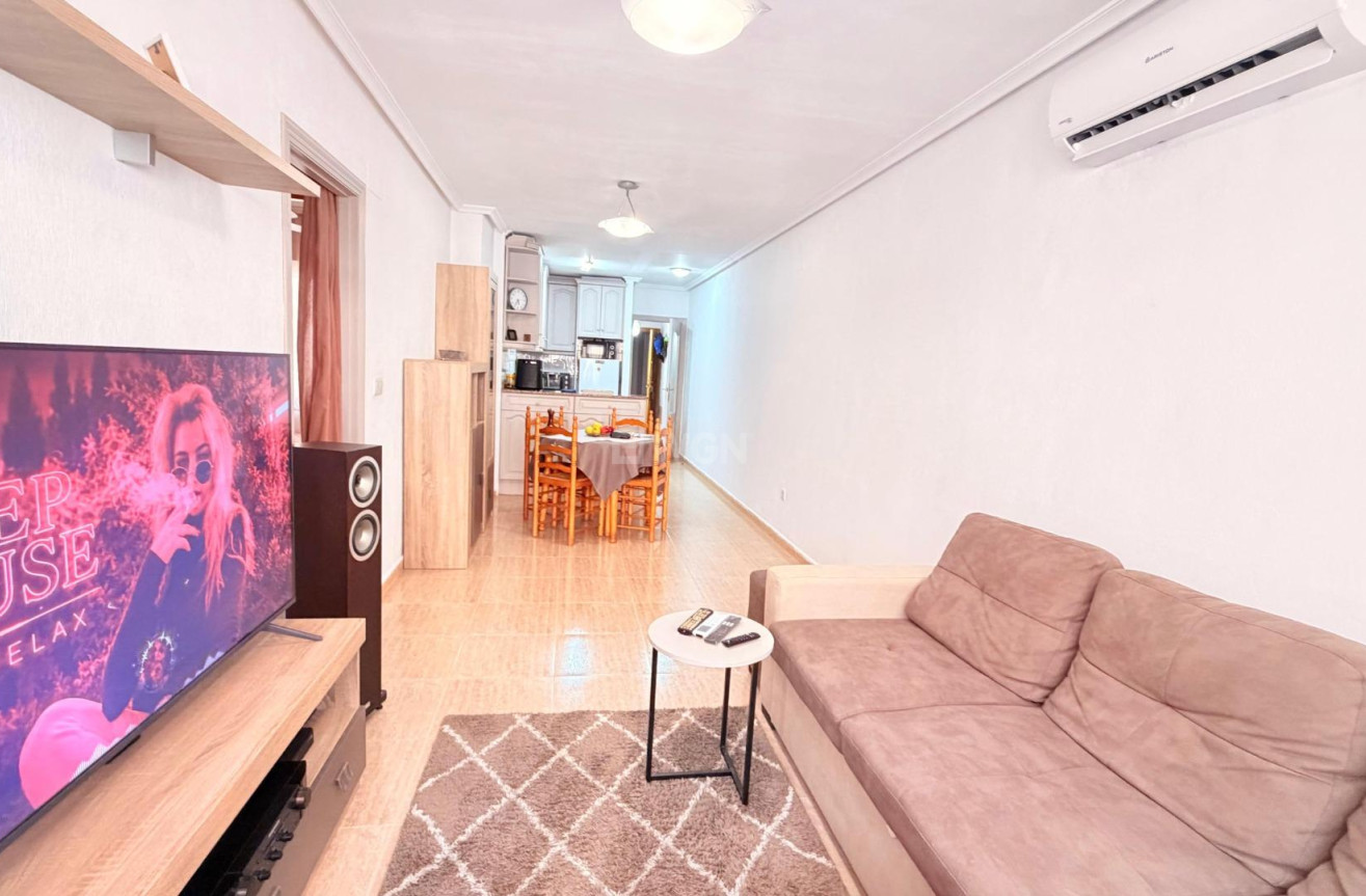 Resale - Apartment / flat - Torrevieja - Centro - Muelle Pesquero