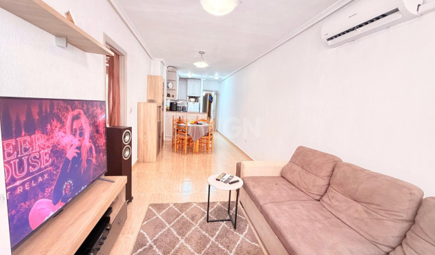 Resale - Apartment / flat - Torrevieja - Centro - Muelle Pesquero