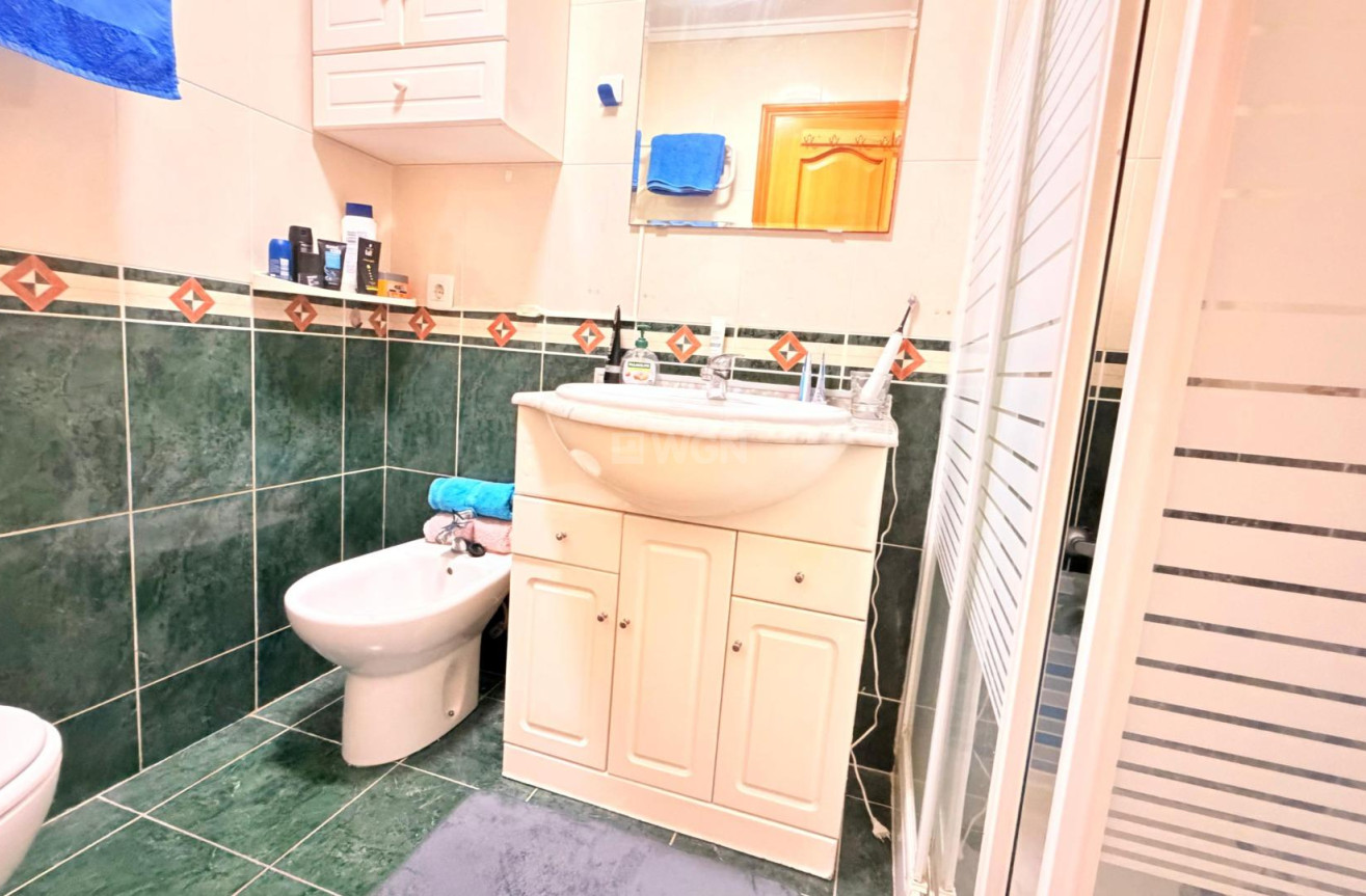 Resale - Apartment / flat - Torrevieja - Centro - Muelle Pesquero