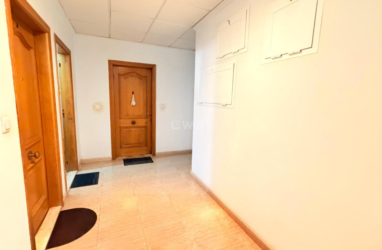 Resale - Apartment / flat - Torrevieja - Centro - Muelle Pesquero