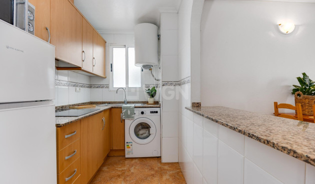 Wiederverkauf - Wohnung - Torrevieja - Centro