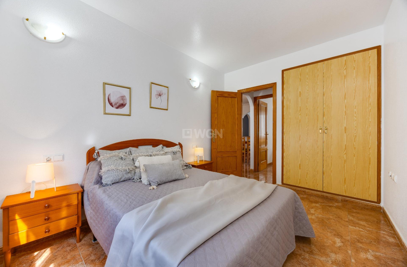 Wiederverkauf - Wohnung - Torrevieja - Centro
