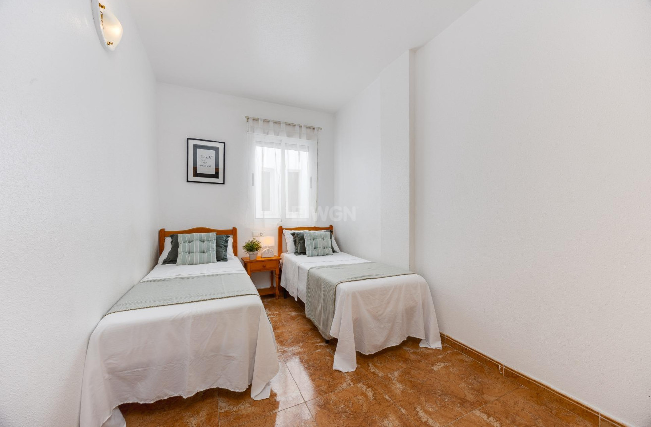Wiederverkauf - Wohnung - Torrevieja - Centro