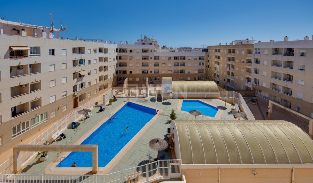 Wiederverkauf - Wohnung - Torrevieja - Centro