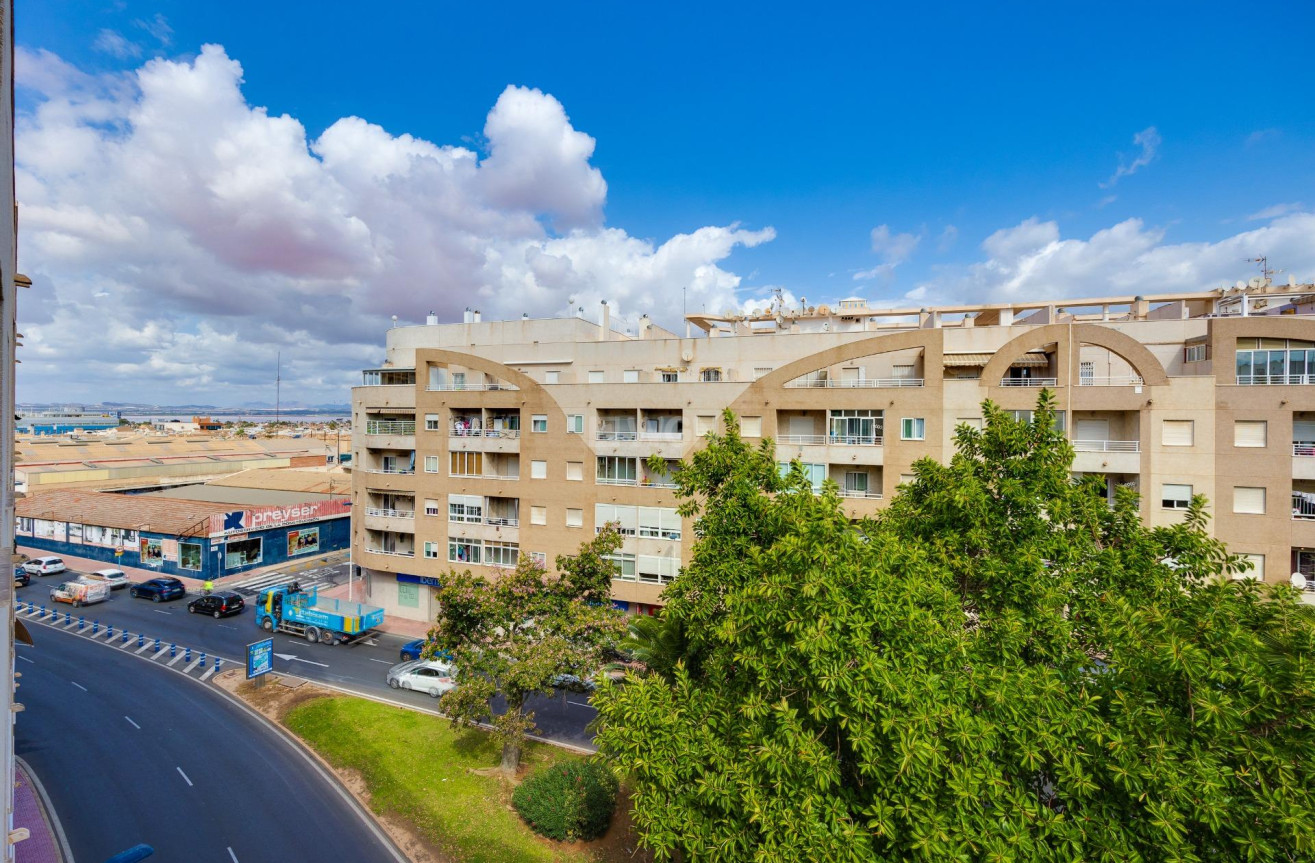 Wiederverkauf - Wohnung - Torrevieja - Centro