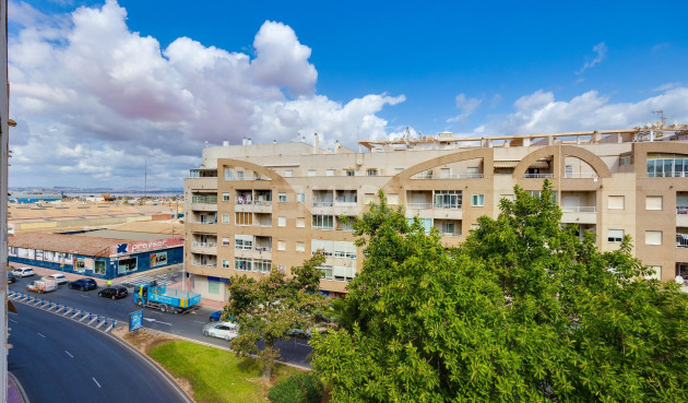 Wiederverkauf - Wohnung - Torrevieja - Centro