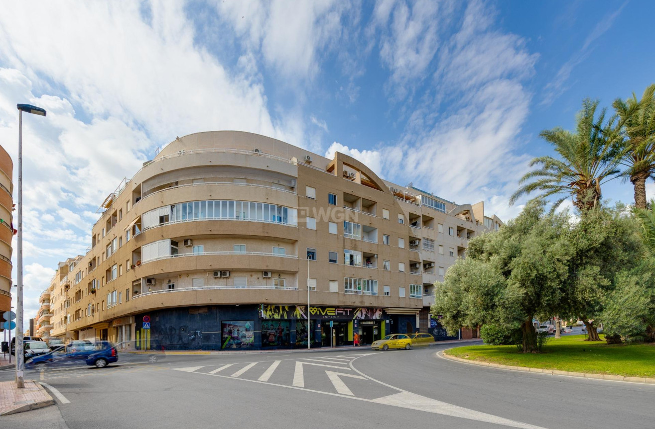 Wiederverkauf - Wohnung - Torrevieja - Centro