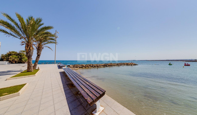 Wiederverkauf - Wohnung - Torrevieja - Centro