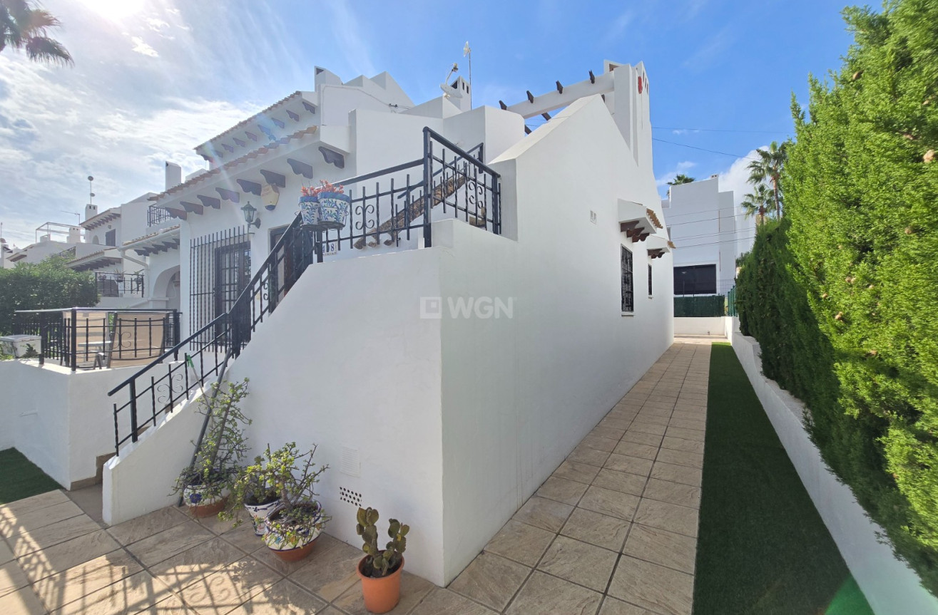 Resale - Townhouse - Villamartin - Costa Blanca