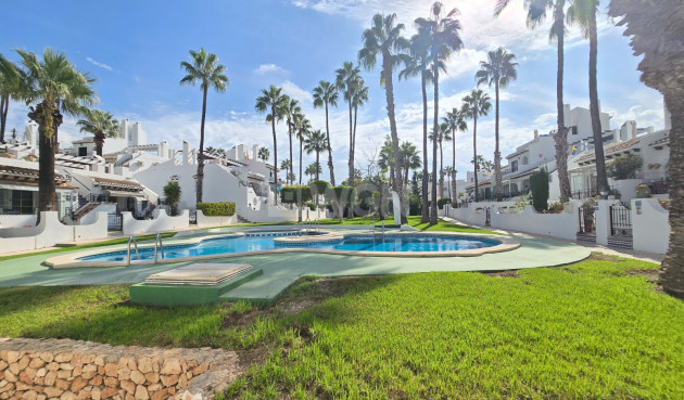 Resale - Townhouse - Villamartin - Costa Blanca