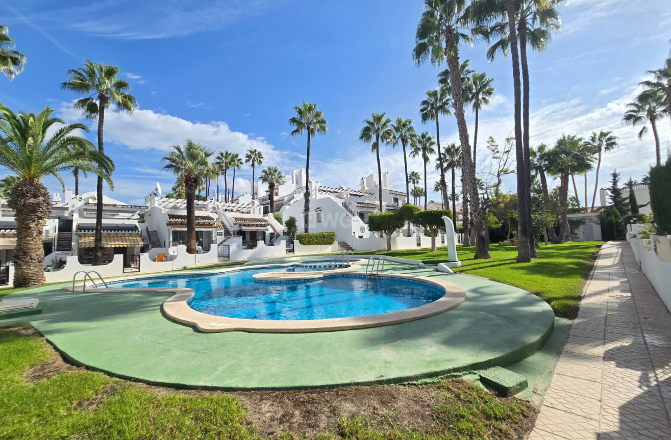 Resale - Townhouse - Villamartin - Costa Blanca