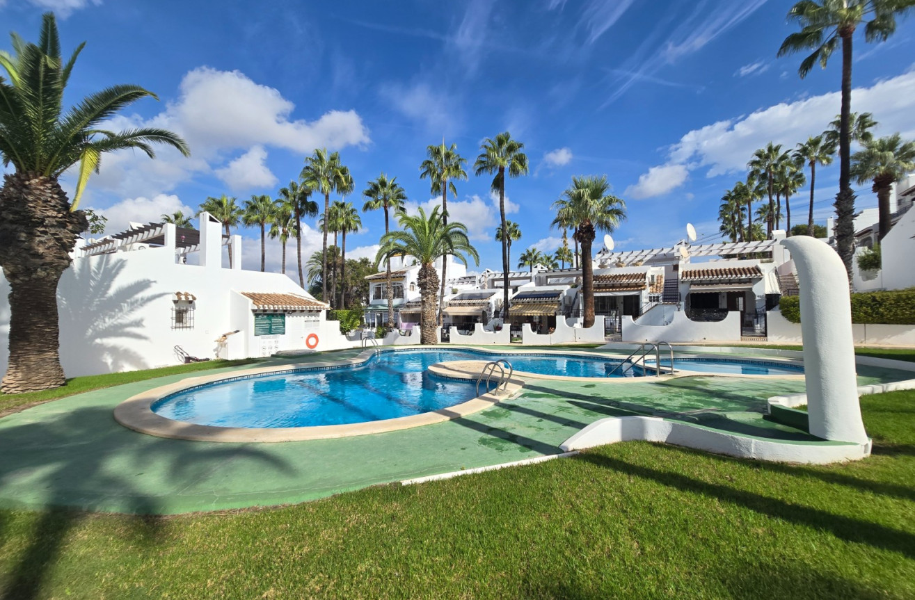 Resale - Townhouse - Villamartin - Costa Blanca