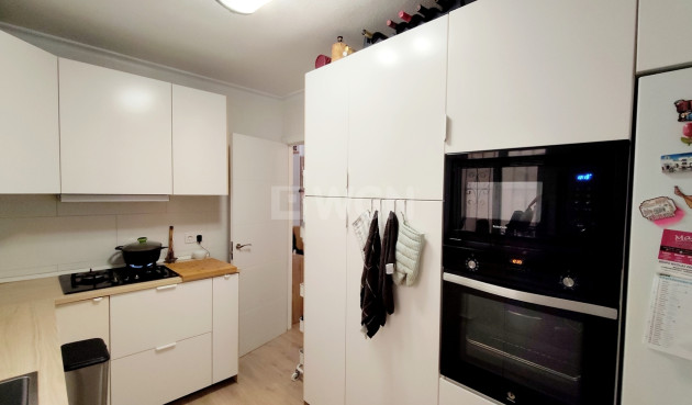 Resale - Apartment / flat - Torrevieja - Costa Blanca