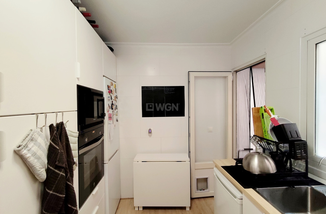 Resale - Apartment / flat - Torrevieja - Costa Blanca