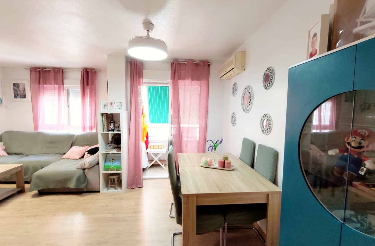 Resale - Apartment / flat - Torrevieja - Costa Blanca