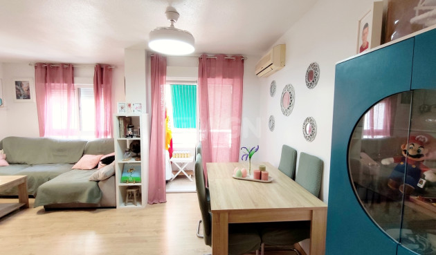 Resale - Apartment / flat - Torrevieja - Costa Blanca