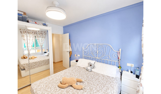 Resale - Apartment / flat - Torrevieja - Costa Blanca