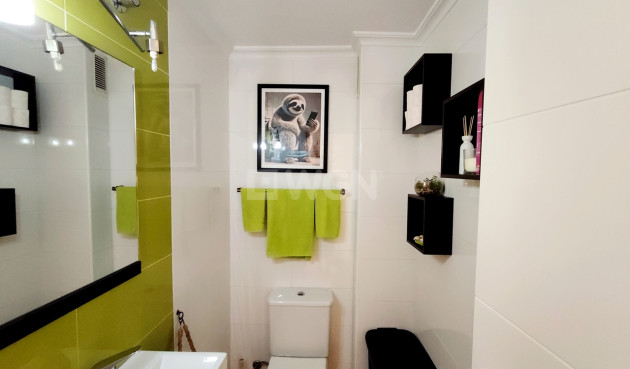 Resale - Apartment / flat - Torrevieja - Costa Blanca