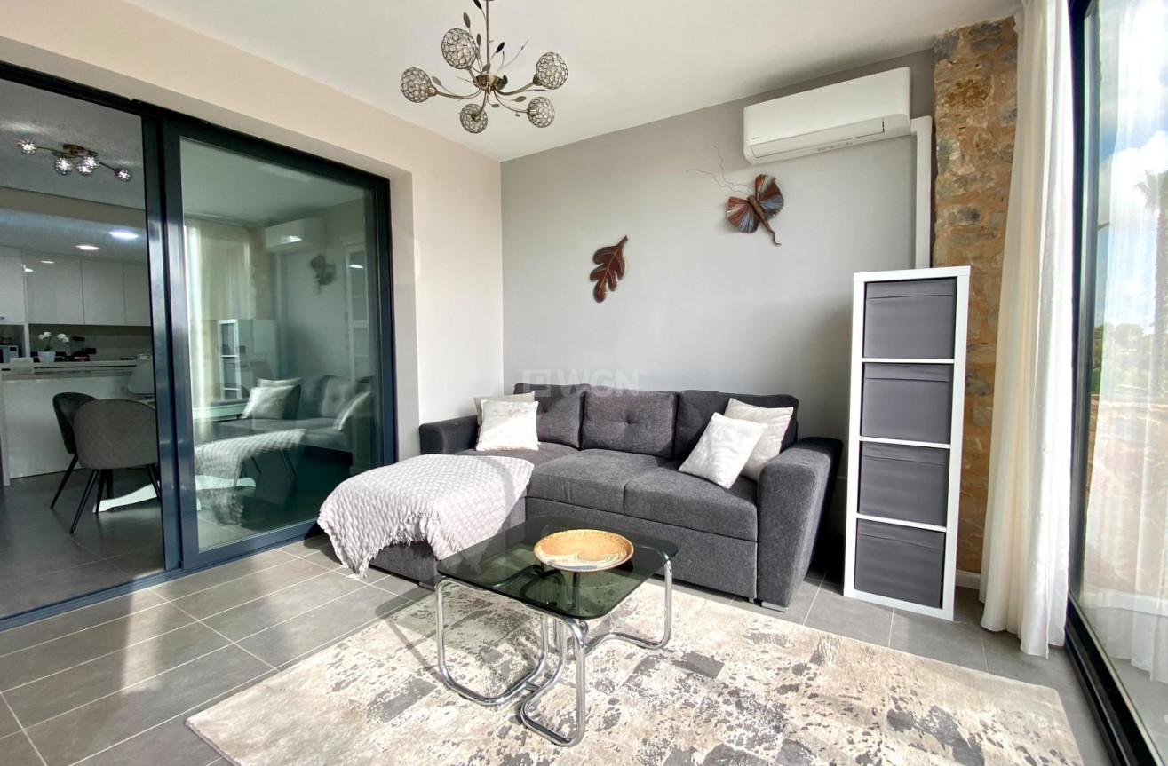 Odsprzedaż - Bungalow - Orihuela Costa - Las Ramblas