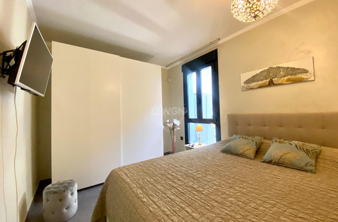 Odsprzedaż - Bungalow - Orihuela Costa - Las Ramblas