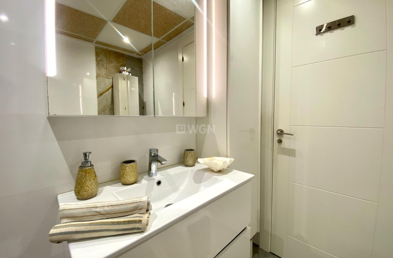 Odsprzedaż - Bungalow - Orihuela Costa - Las Ramblas