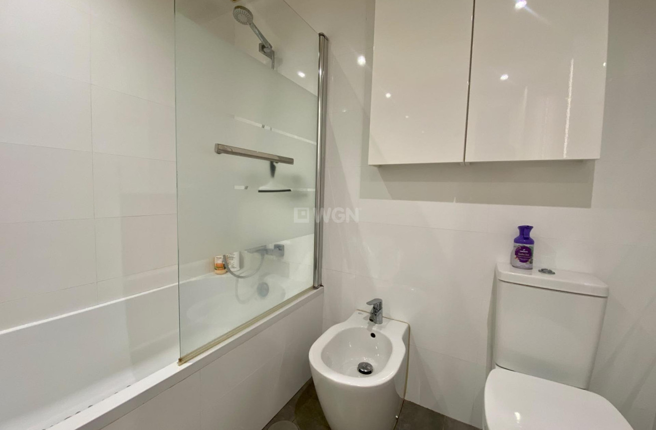 Odsprzedaż - Bungalow - Orihuela Costa - Las Ramblas