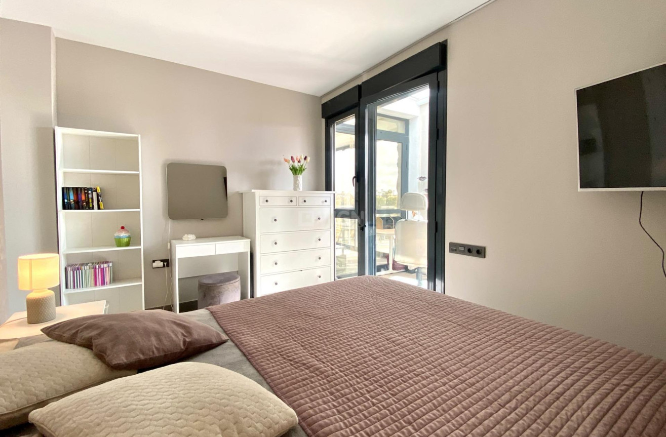 Odsprzedaż - Bungalow - Orihuela Costa - Las Ramblas