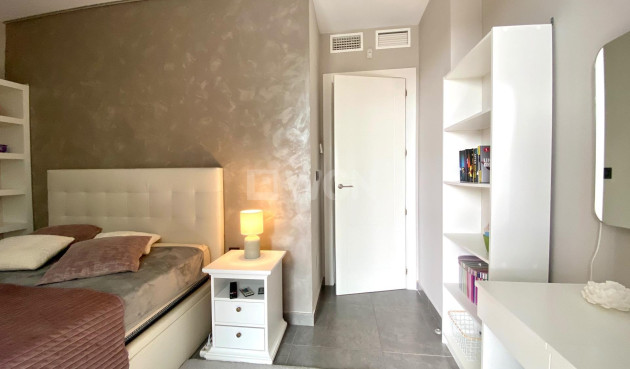 Odsprzedaż - Bungalow - Orihuela Costa - Las Ramblas